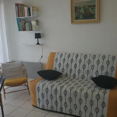 Ideal Couple 2 Enfants, Bien Situe, Calme Appartement Ciboure