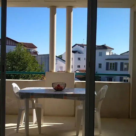 Ideal Couple 2 Enfants, Bien Situe, Calme Apartment *